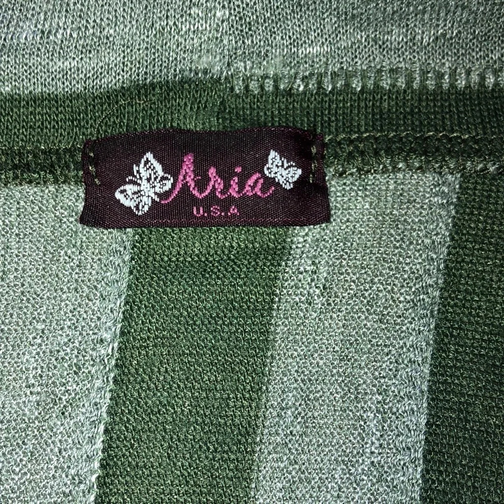 Aria - Picture 3 of 4